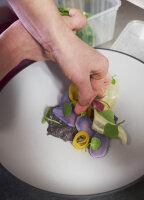 EQUINOXE FLACHER TELLER/PLATZTELLER 31,5 cm Pfeffer