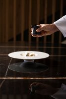 SPHERE KUGEL-TELLER Alabaster Weiss Ø 30,5 cm